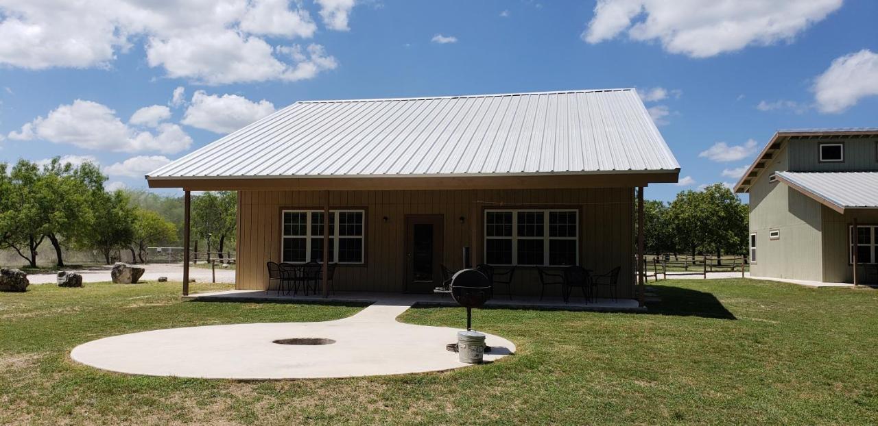 Seven Bluff Cabins Concan Eksteriør bilde